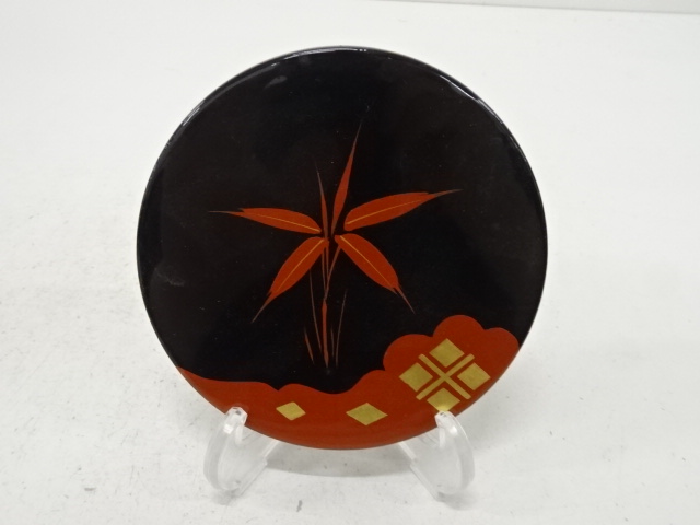 Lacquerware